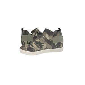 Soda Diana Green Camo Hidden Wedge Shoes Women's Sz 11 SlipOn Ankle Boot Sneaker